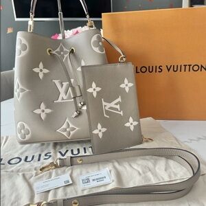 Louis Vuitton Neo Noe bicolor Cream Monogram Shoulder Bag Set